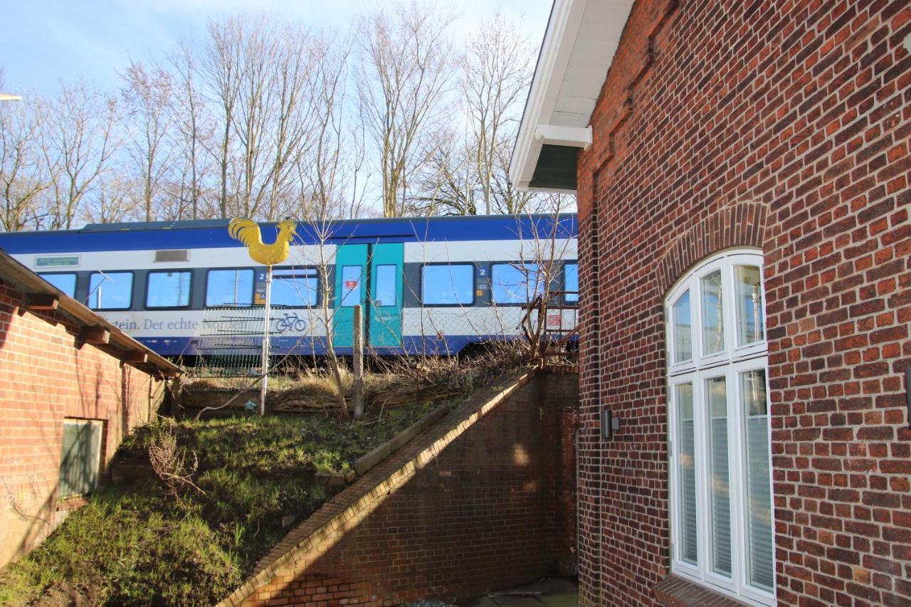 Altes Bahnhofsvorsteherhaus Wohnung Unten Хузум Екстериор снимка