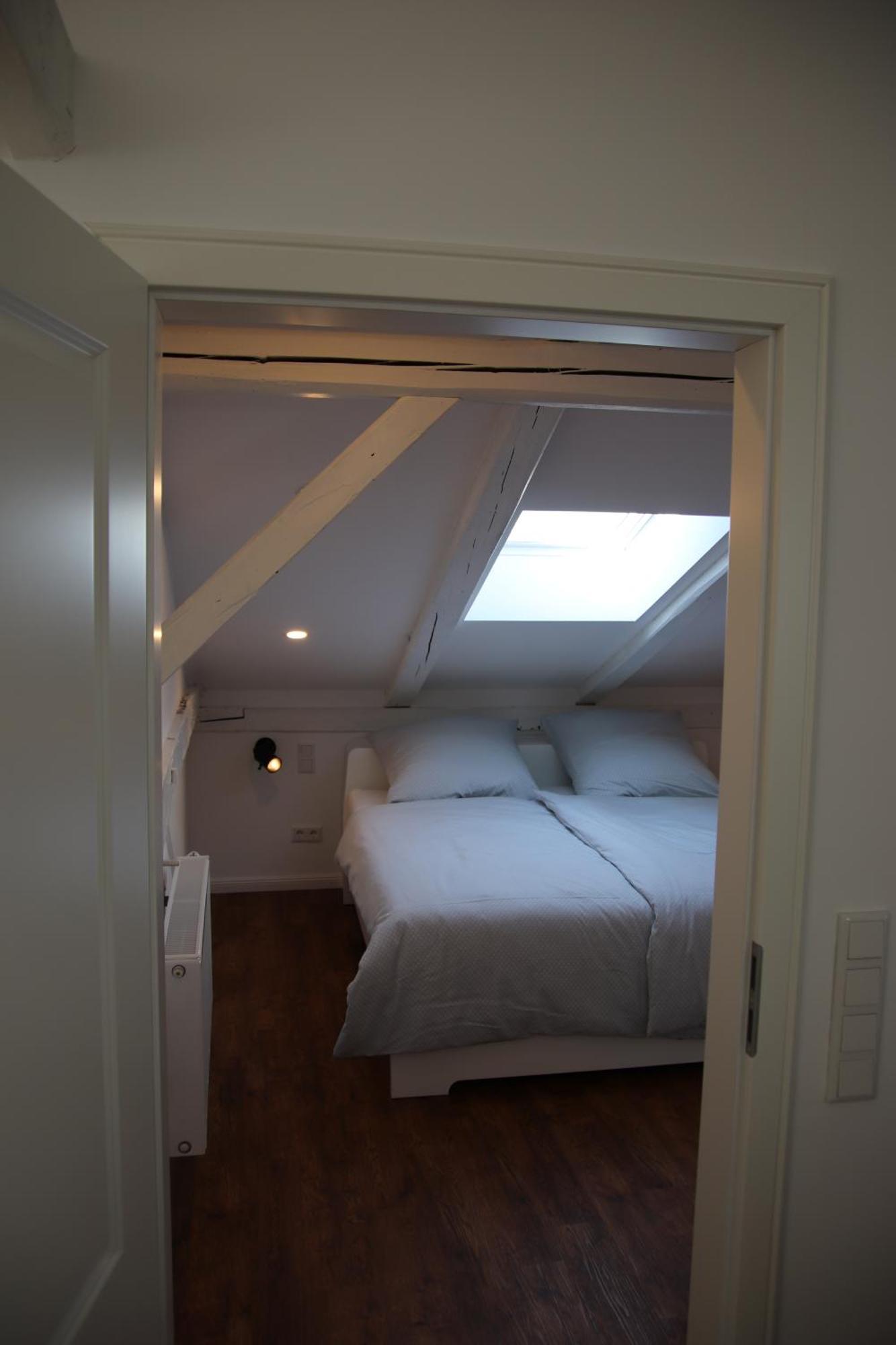 Altes Bahnhofsvorsteherhaus Wohnung Unten Хузум Екстериор снимка